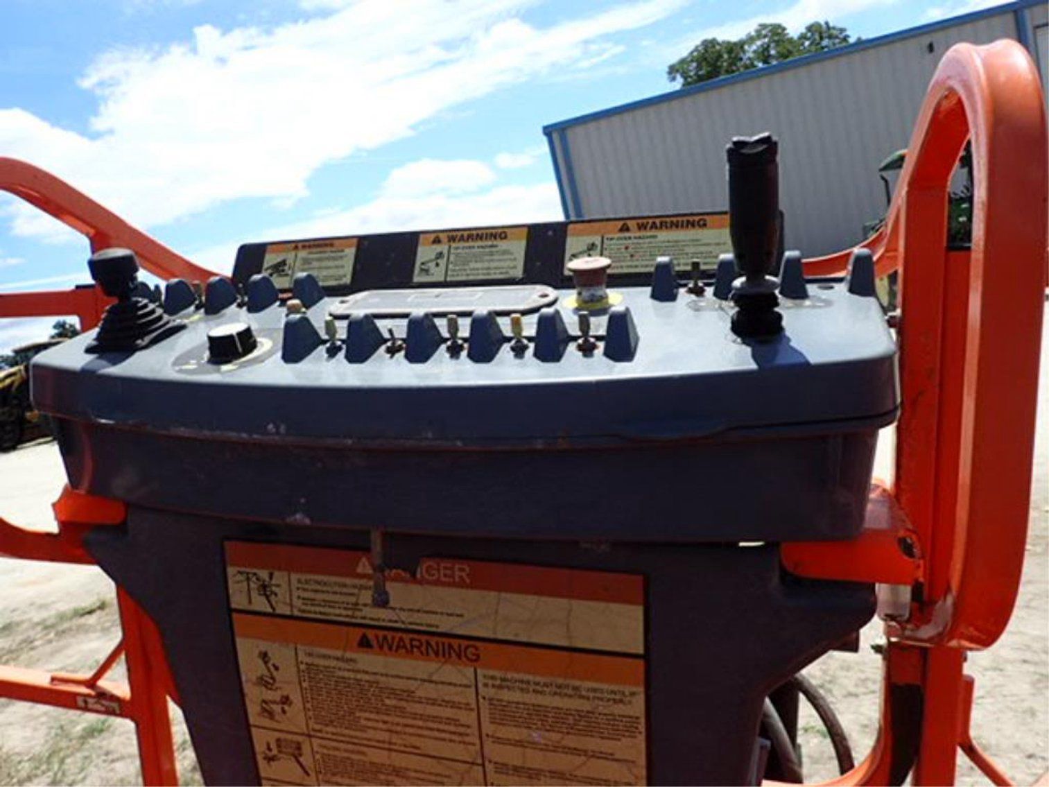 Sold - Articulated Boom Lift - View 7